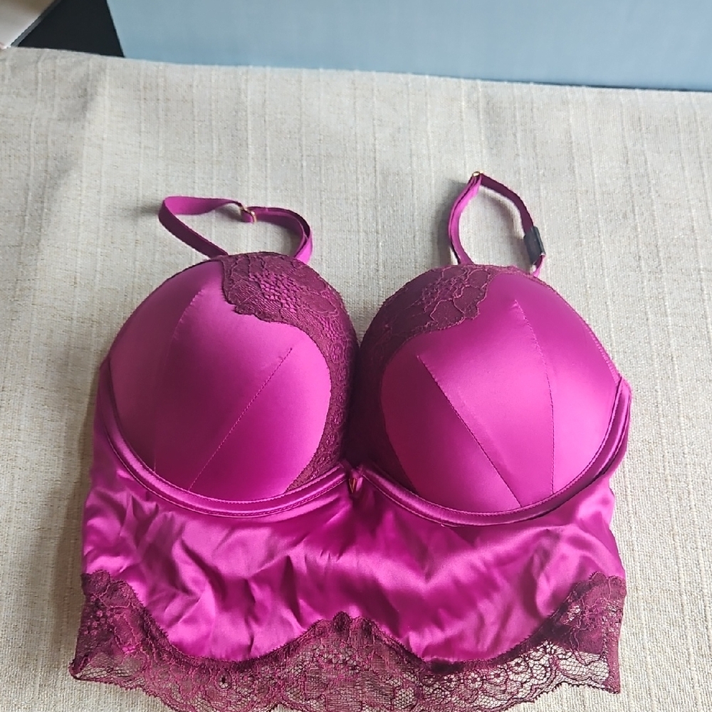 Elegant Pink Lace Bralette